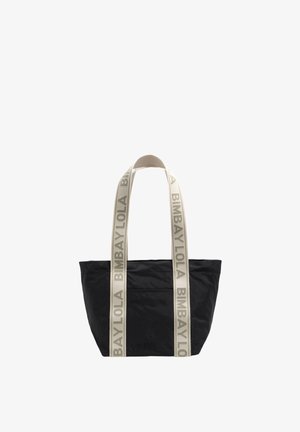 Czarna torba typu tote z szerokimi beżowymi uchwytami z szarym napisem "BIMBA Y LOLA" oraz zewnętrzną przednią kieszenią.