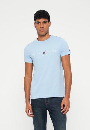 - T-shirt z nadrukiem