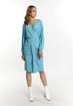 MIT GLANZGARN - Jerseykleid - aqua