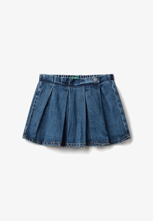Jupe plissée en denim bleu pour filles avec une taille élastique et un petit détail métallique en forme de cœur sur la taille.