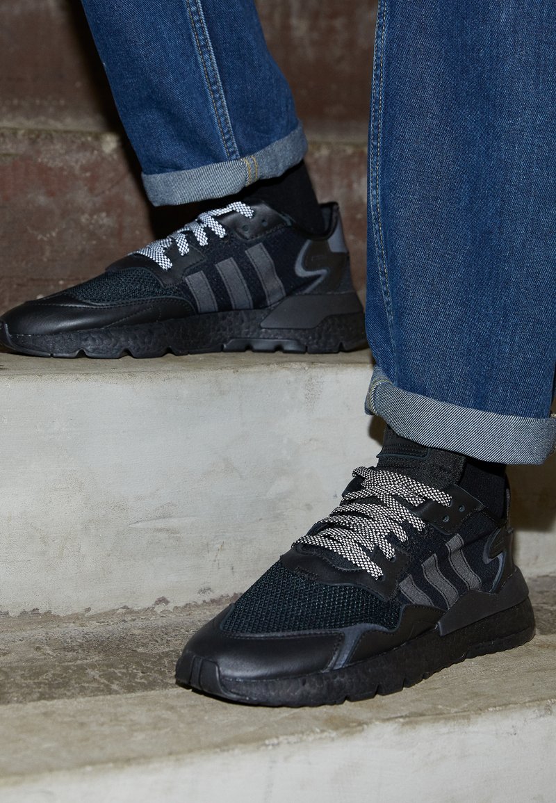 black adidas nite joggers