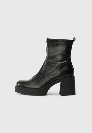 Even&Odd, Bottines à plateau - black