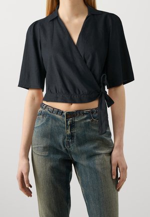 Blouse - black