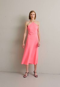 DESIGNERS REMIX EXCLUSIVE VALERIE HALTER LONG DRESS - Rochie cocktail/Rochie petrecere - pink