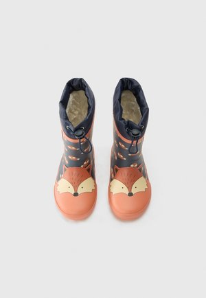Bottes imperméables pour enfants avec des visages de renard sur les orteils, bleu marine avec motifs de plumes, fermeture à cordon, doublées de tissu crème doux.
