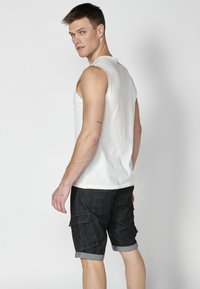 Koroshi Felső - crudo   off white