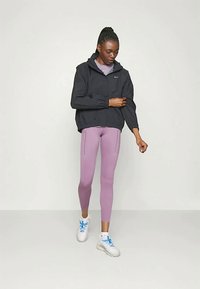 Nike Performance - Kurtka do biegania