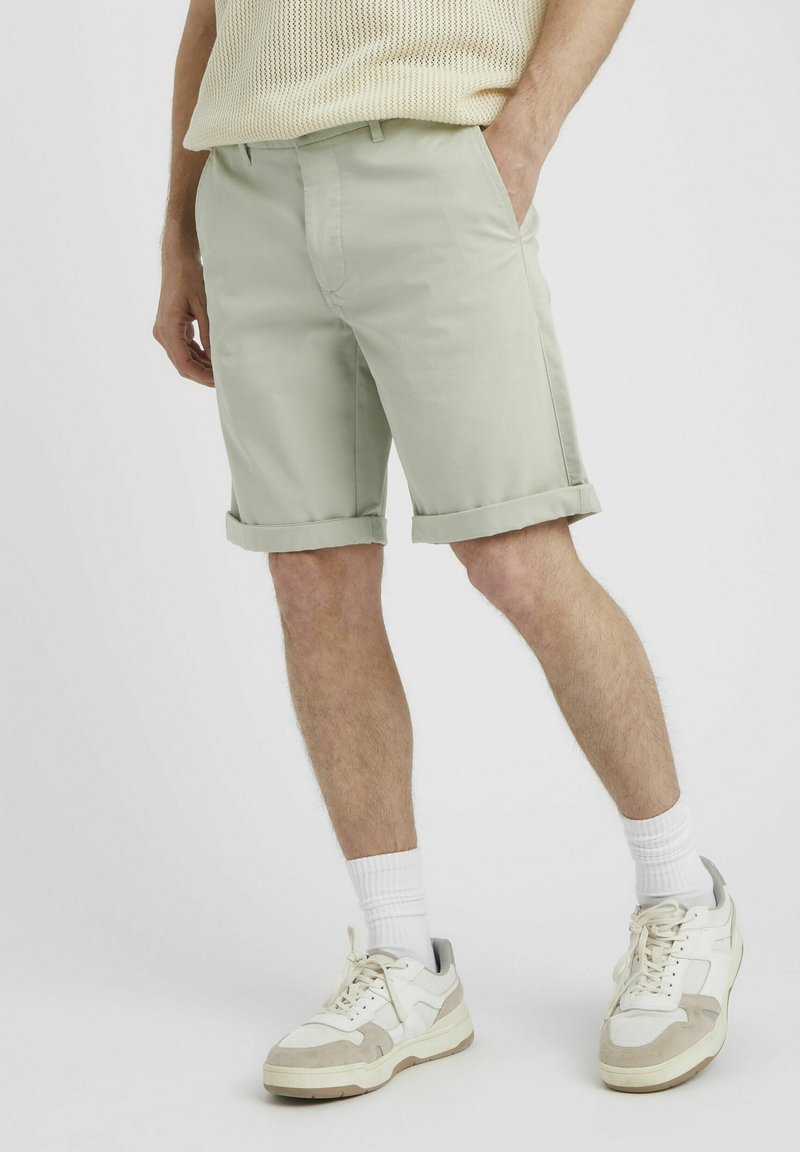 BZB BERMUDA - Short - vert clair