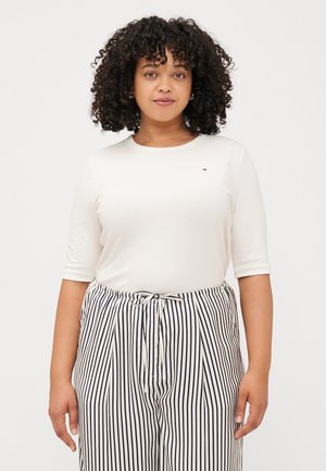 SLIM 1/2 - T-shirt basique - ivory silk