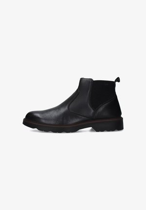 Stivaletto Chelsea in pelle nera con pannelli laterali elasticizzati, punta rotonda e superficie texturizzata. Caratterizzato da una suola resistente e una linguetta per una facile calzata.