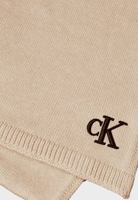 Calvin Klein Jeans SEASONAL POM POM SCARF - Sciarpa - birch