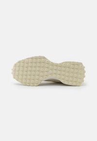 New Balance MS327 UNISEX - Joggesko - off-white