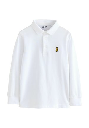 Polo shirt blanc à manches longues en coton, avec un col, une patte de boutonnage à trois boutons et une petite broderie de homard jaune sur la poitrine.