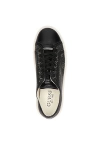 Sneaker in pelle nera con lati a motivo testurizzato, design con lacci, punta arrotondata e suola bianca. Logo visibile sulla linguetta e nelle sole.