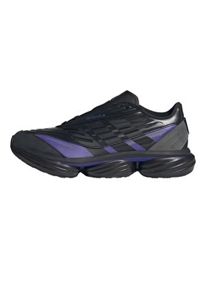 adidas Sportswear, ADIDAS SPORTSWEAR LIGHTBLAZE POD SHOES - Zapatillas - core black   core black   solar purple