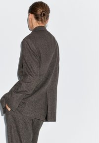 Massimo Dutti YARN EFFECT  - Blazer - dark brown