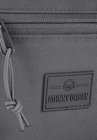 Johnny Urban ERIK LARGE - Ľadvinka - dunkelgrau