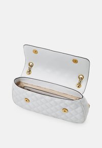 Guess GIULLY - Borsa a mano - white