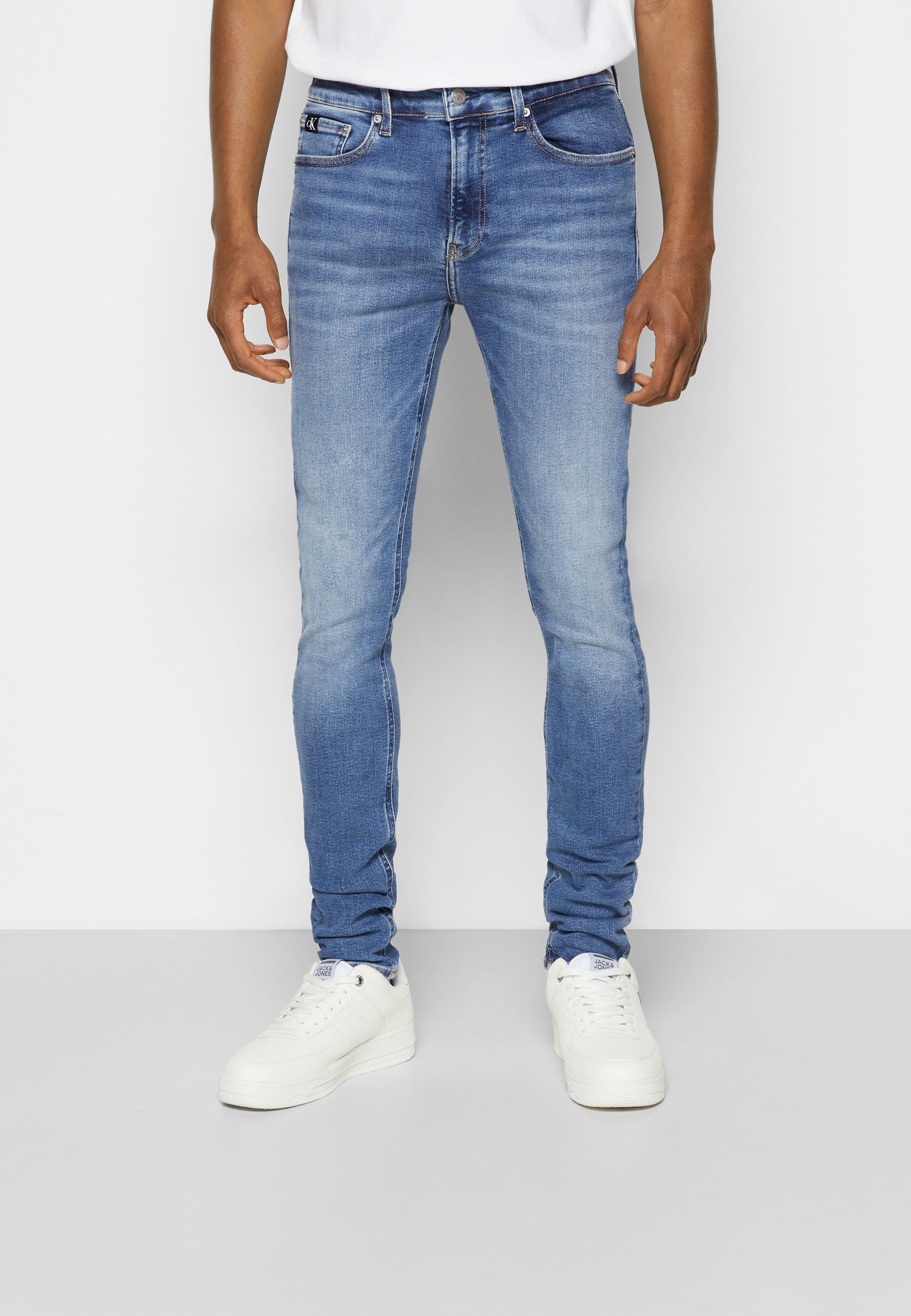 Calvin Klein Jeans SUPER SKINNY - Jeans Skinny Fit - denim medium/blu -  Zalando.it