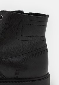 Geox GHIACCIAIO - Bottines à lacets - black