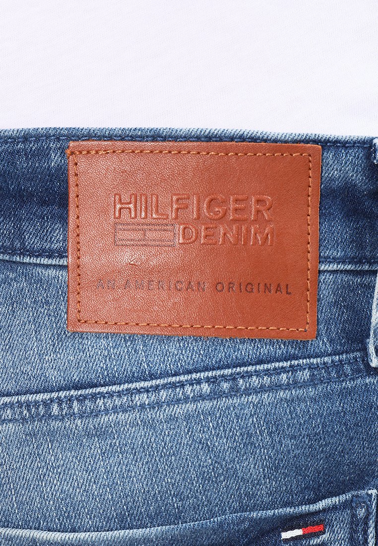 Tommy Jeans SCANTON BEMB - Jeans Slim Fit - berry mid blue comfort/blue  denim - Zalando.de