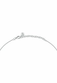 Bracciale in argento con chiusura a moschettone e un estensore regolabile, dotato di un accento a forma di foglia. Texture liscia e finitura lucida.