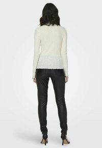 ONLY ROLLKRAGEN - Pullover - sandshell
