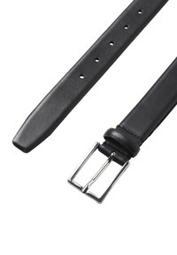 Ceinture en cuir noir avec une texture lisse, boucle en métal argenté rectangulaire et plusieurs trous pour le réglage de la taille.