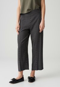 OPUS HIGH RISE CROPPED WIDE FIT - Broek - coal blue