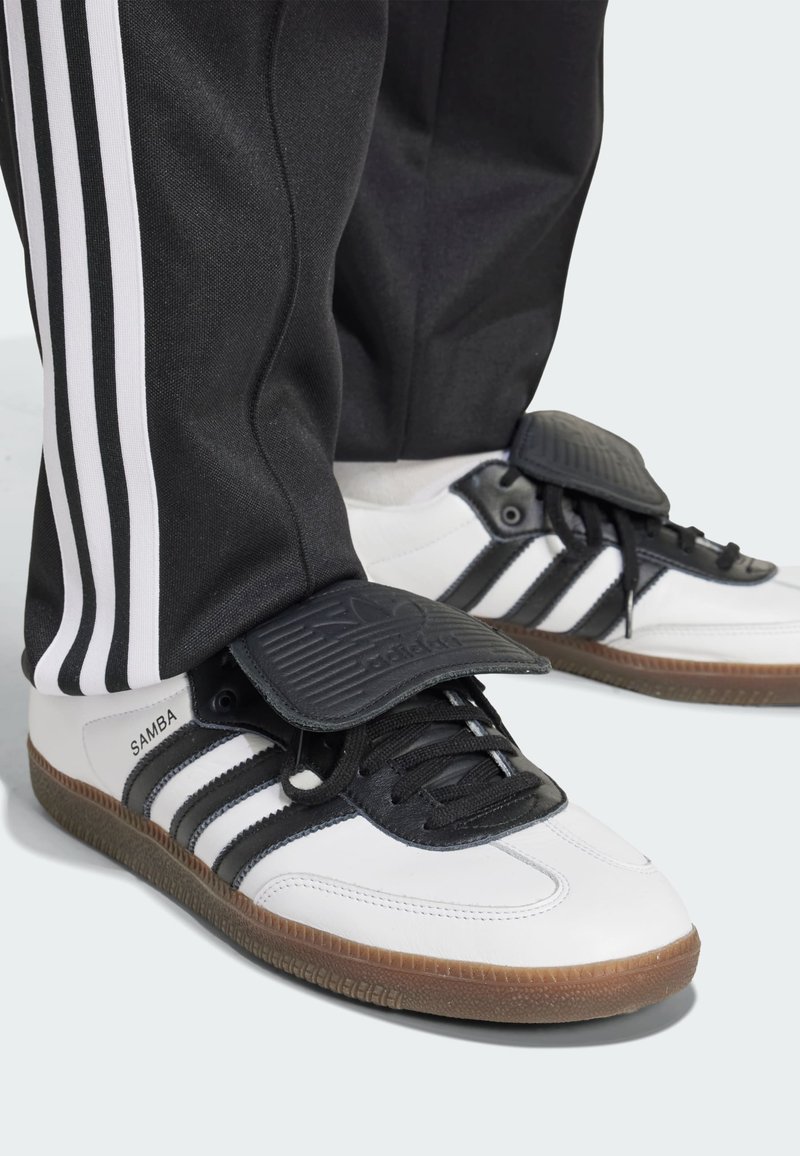 adidas gazelle silver green womens adidas Originals Mens Beckenbauer Trainers – FastTrackFootwear.com