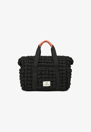 Borsa a tracolla nera trapuntata con superficie texturizzata, con accenti arancioni sulle maniglie e un patch del logo davanti. Realizzata in tessuto resistente.