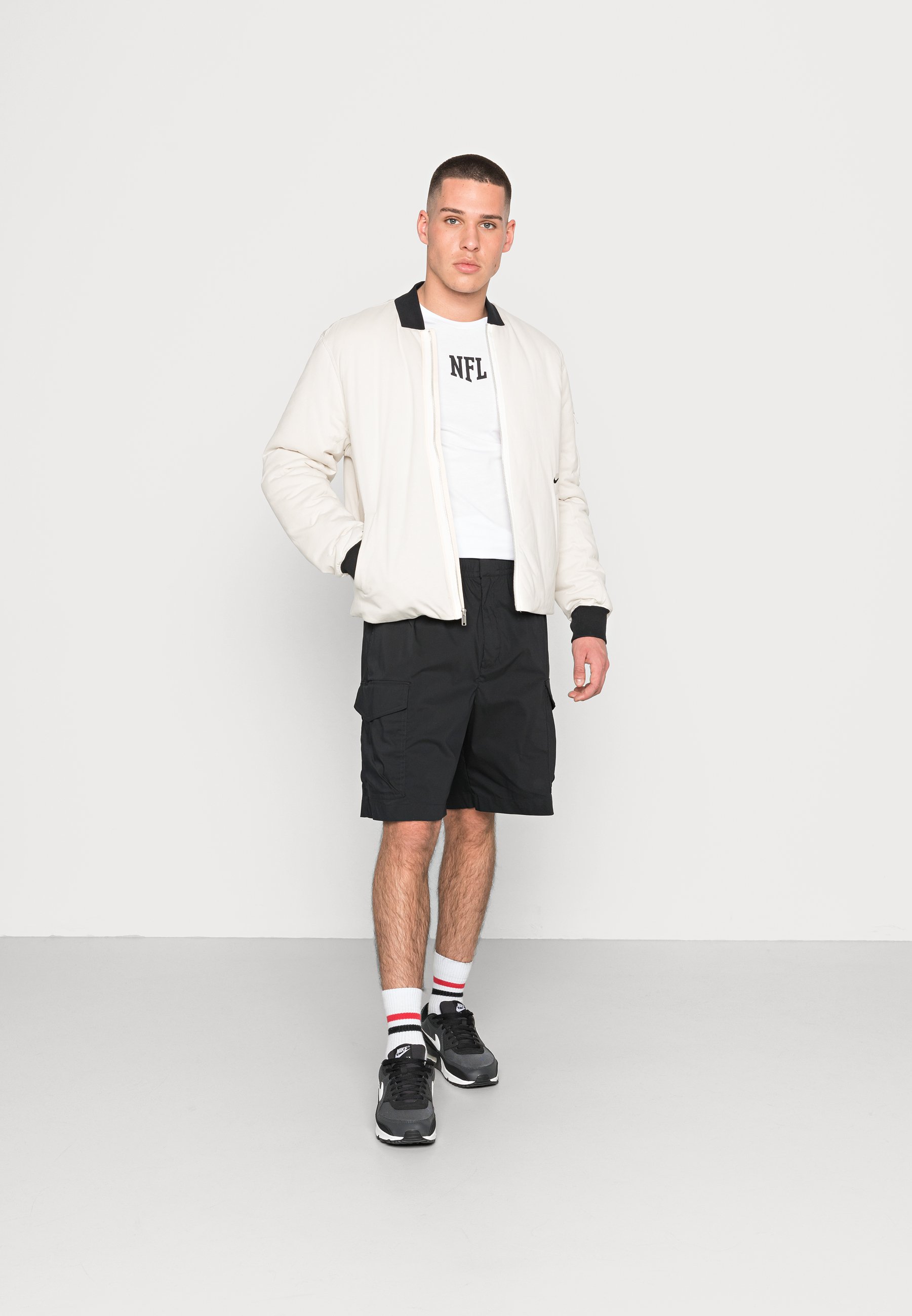 Nike Sportswear UTILITY - Shorts 