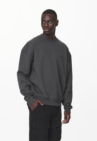 Pegador LOGO OVERSIZED SWEATER - Sportinis megztinis - washed volcano grey