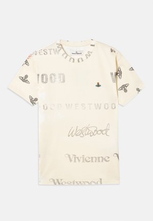 Cremfarbiges T-Shirt mit kurzen Ärmeln und wiederholtem grauem "Vivienne Westwood"-Text sowie kleinem, mehrfarbigem Orb-Logo auf der linken Brust und an den Ärmeln.