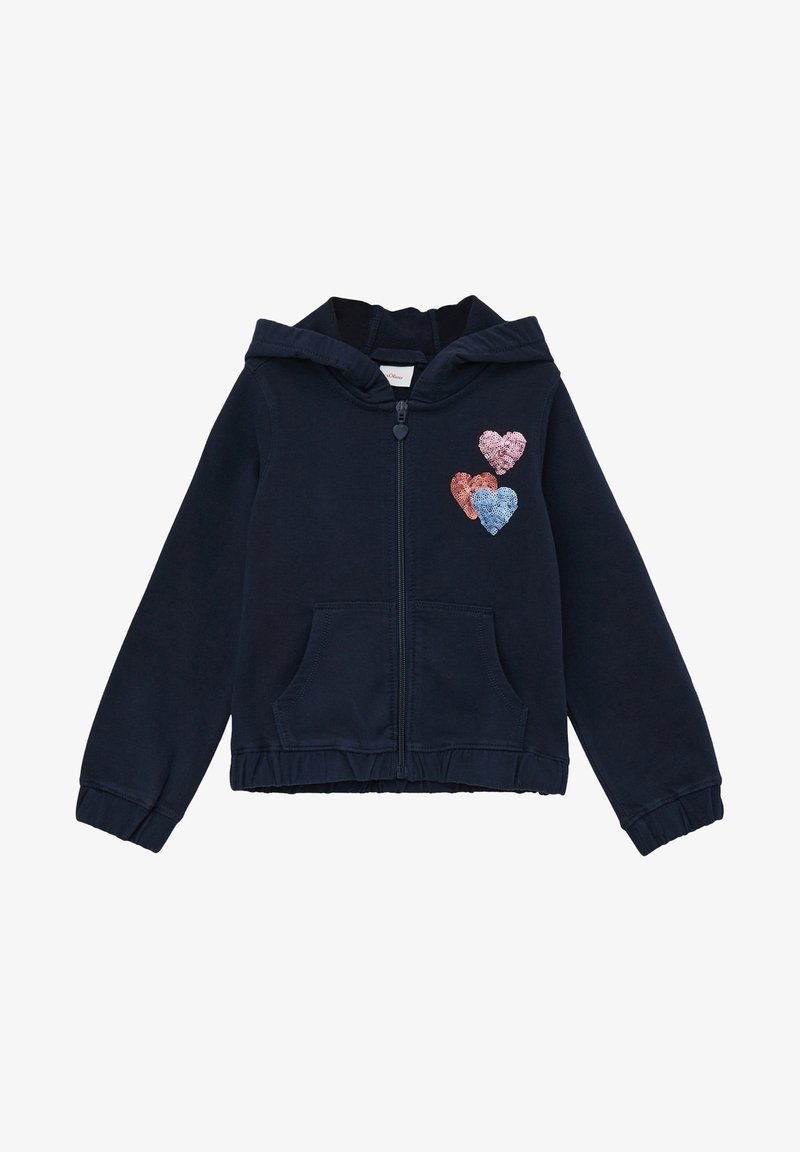 Hoodie zippé bleu marine en tissu doux, orné de trois cœurs en sequins rose et bleu sur le côté gauche. Comprend des poches avant et une capuche.