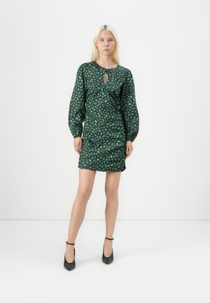 MAARTJE DRESS - Vestito elegante - creme brulee/green
