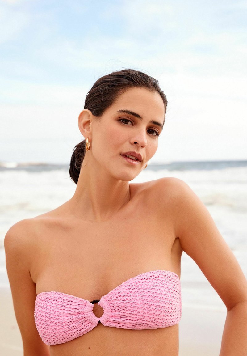 Next CROCHET BANDEAU BIKINI TOP BikiniTop pink Zalando.de