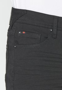 Koroshi BERMUDA STRETCH REGULAR COLORS BERMUDA STRET - Jeansshorts - black