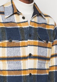 Selected Homme Tunn jacka - brown