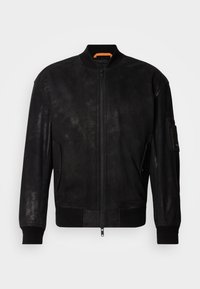 Ausgewählt, black