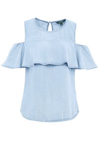 Ljusblå kallskuldra-blus med volangdetalj över bröstet och korta ärmar, rund halsringning och knappstängning bak.