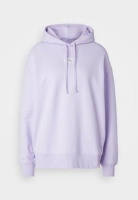 Felpa con cappuccio lavanda realizzata in tessuto morbido, con tasca a marsupio frontale, cordini e polsini e orlo a costine. Etichetta con logo visibile.