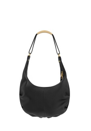 Czarna teksturowana skórzana torba na ramię z zakrzywioną górą, podwójnymi cienkimi paskami, złotym zamkiem błyskawicznym i zakrzywionym złotym uchwytem jako akcentem.