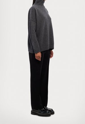 Sweter