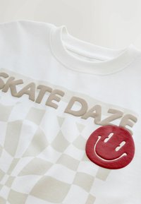 Non selezionato, ecru skate