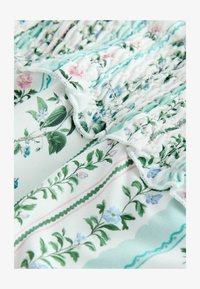 Niewybrane, blue ecru floral