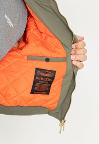 Bombers IWAKI UNISEX khaki