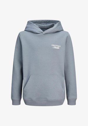 Svetlo modra jopa s kapuco, sprednjim žepom in belim napisom "Originals Studio" na levi prsni strani, z rebrastimi manšetami in spodnjim robom.