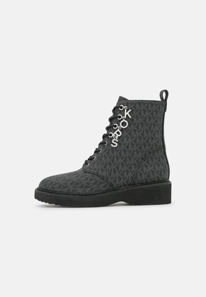 Plateaustiefelette - black