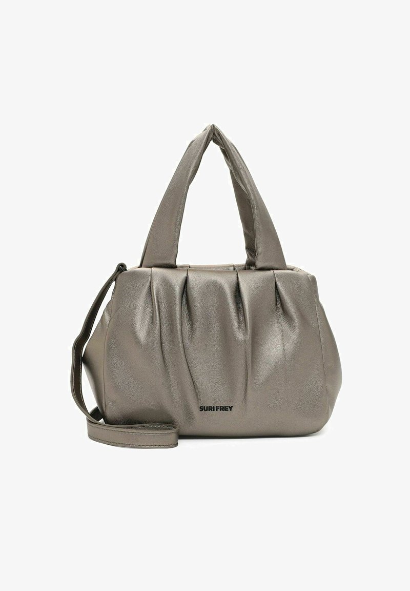 Metalen grijze handtas met geplooide textuur, dubbele tote-handvatten en een lange verstelbare schouderriem. Heeft het merkteken in het zwart.